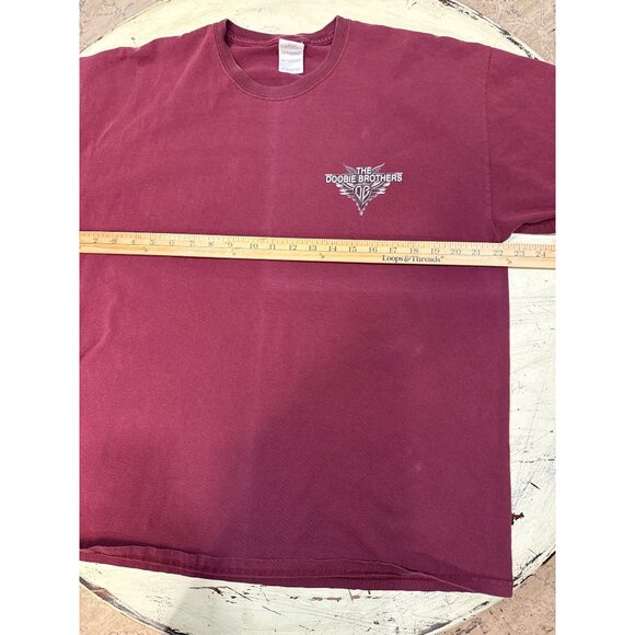 The Doobie Brothers Rockin Down The Highway Burgundy Graphic T-Shirt XL - Picture 2 of 7